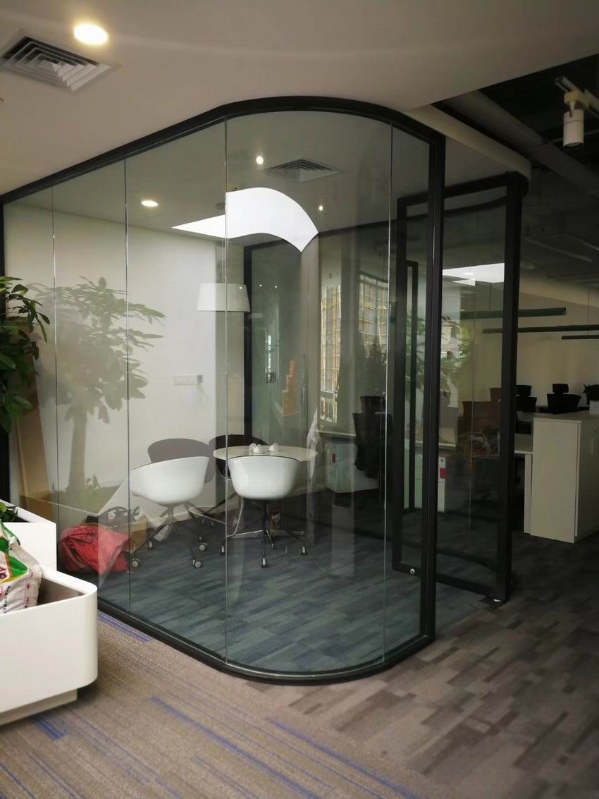 弧形单层玻璃案例