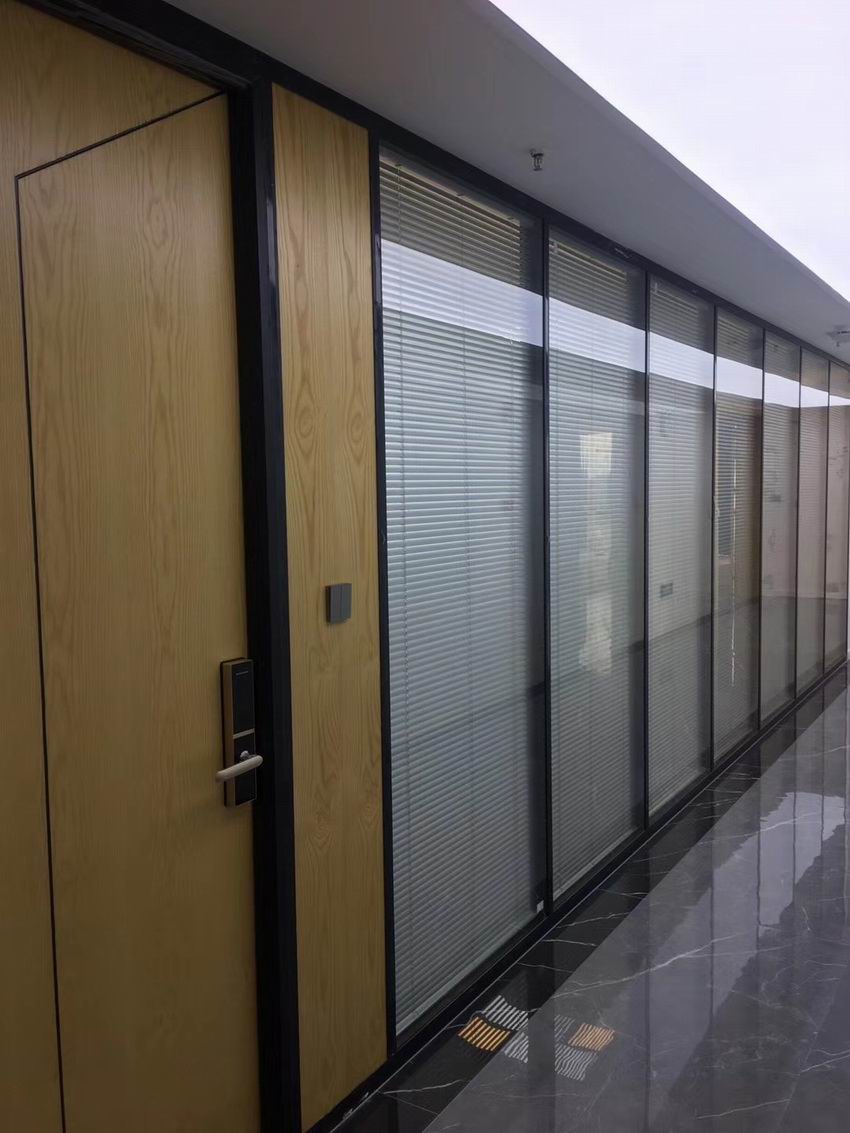 双层玻璃内置百叶