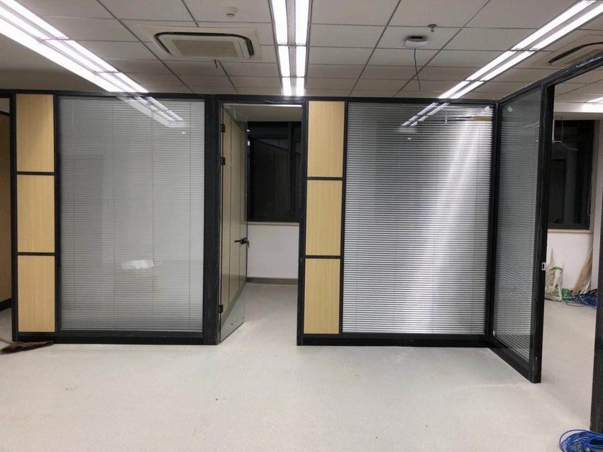 双层玻璃内置百叶