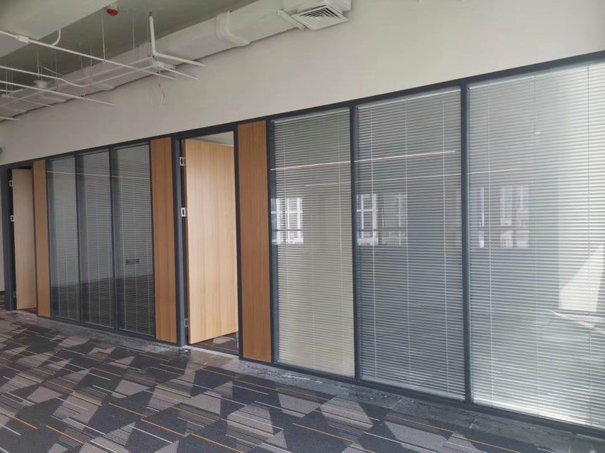 灰色铝框双玻百叶